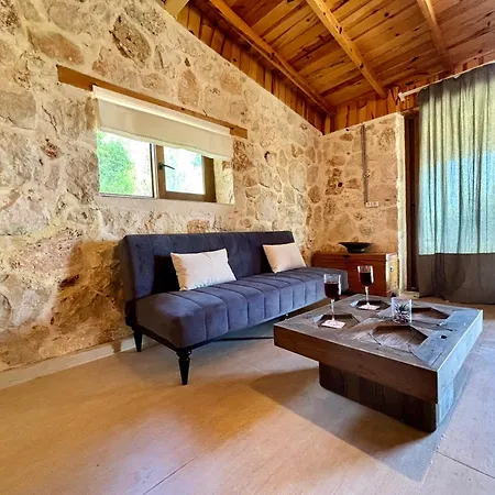 Bademlique Stone Apartment Kas